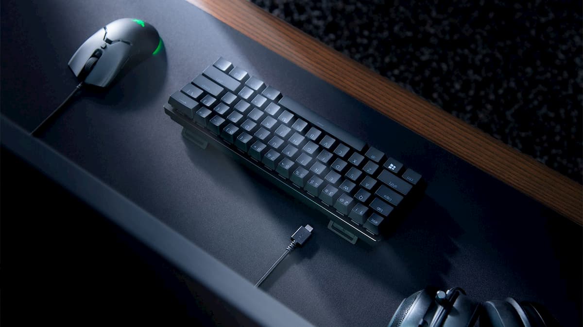 Razer Introduces Razer Huntsman Mini, a 60% smaller gaming